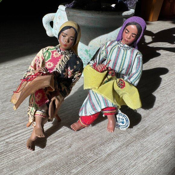 2x VTG Wizo Home Industries Woman Sitting Doing Needlepoint Handmade Doll Israel - Picture 1 of 5